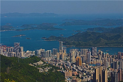 广州百花丛bhc红频样义境穿越之旅：揭秘标清佳酿影院的奇妙世界